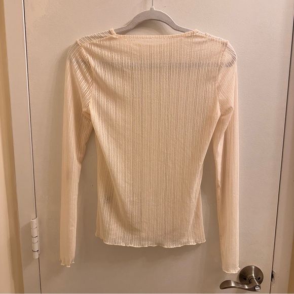 Second Skin Ribbed Mesh Crew Long Sleeve Top in Eggshell White Size Small - Picture 3 of 3